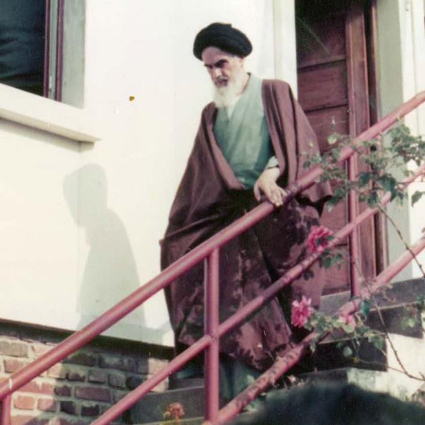 تلاش حامیان پهلوی برای لغو سفر امام