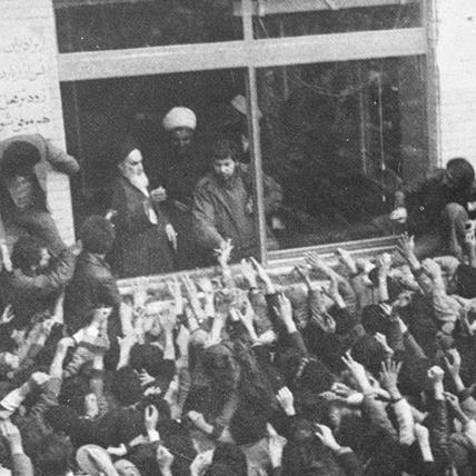 دلایل حاشیه‌نشینی روشنفکران در انقلاب اسلامی