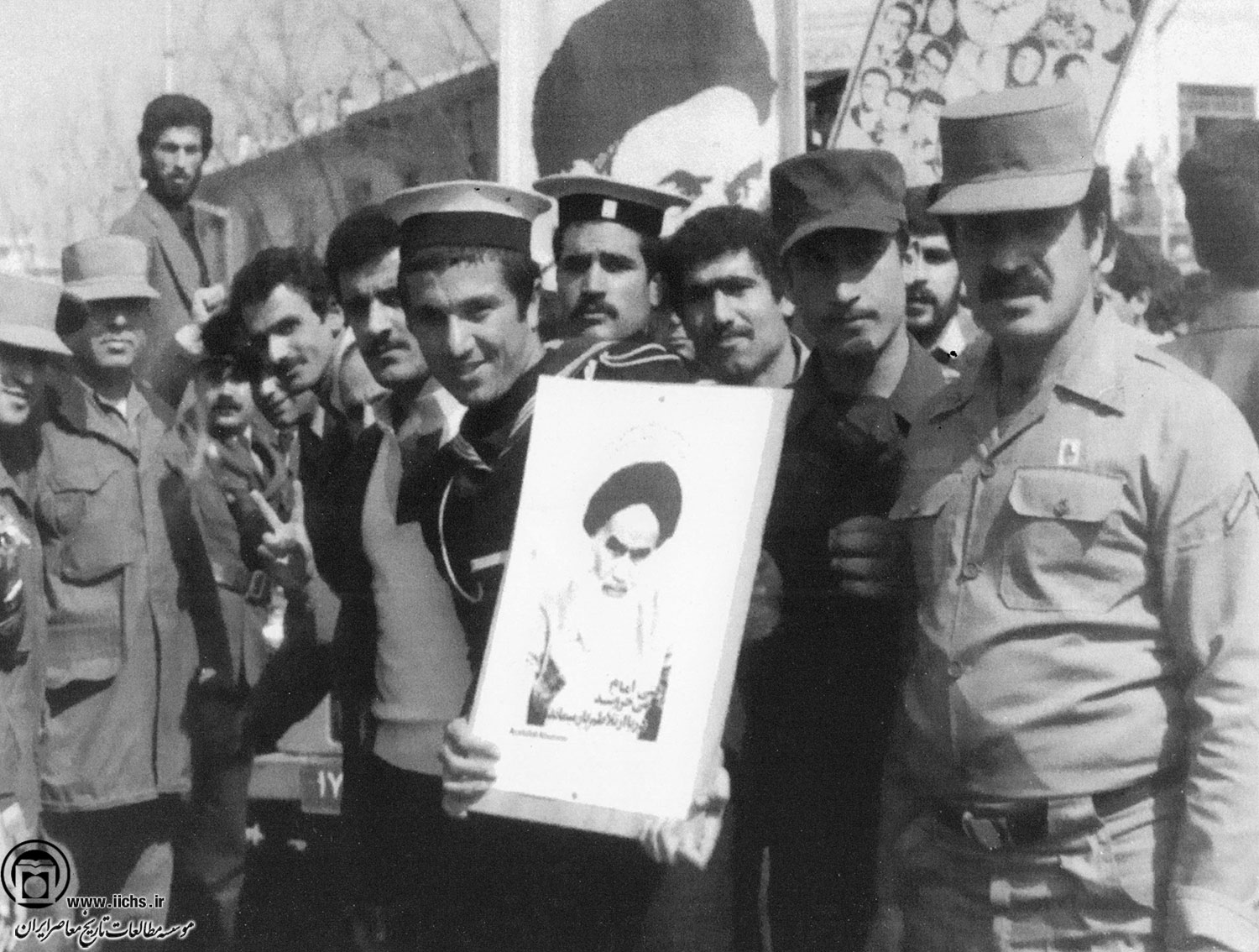 «انقلاب اسلامی در استان گیلان» در آیینه تصاویر