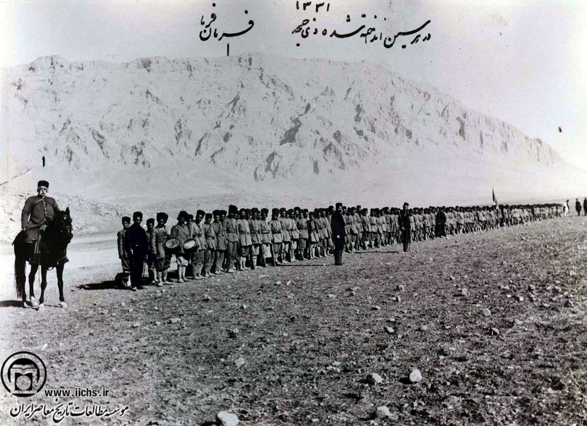 عبدالحسین میرزا فرمانفرما با قشون دولتی در هرسین کرمانشاه (1331ق)