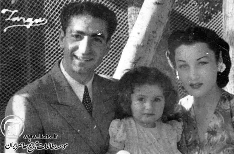 محمدرضا پهلوی به اتفاق همسرش فوزیه و دخترشان شهناز پهلوی