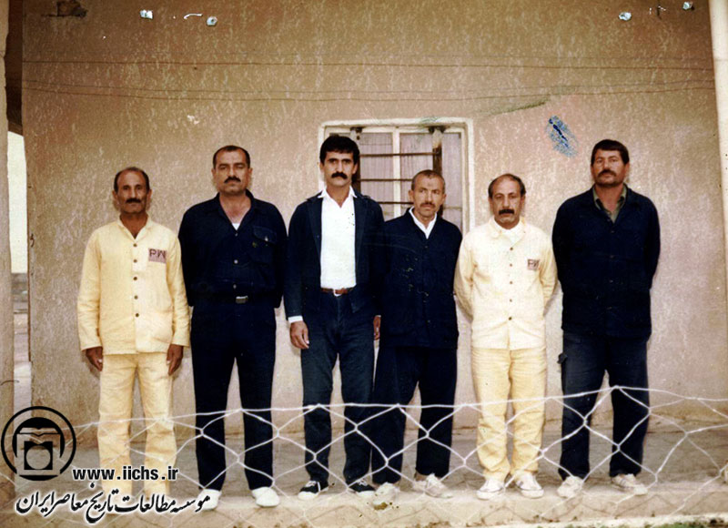 حجت‌الاسلام والمسلمین سیدعلی‌اکبر ابوترابی در دوران اسارت در یکی از اردوگاه‌های عراق