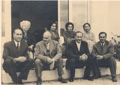احسان یارشاطر در کنار سیدحسن تقی‌زاده