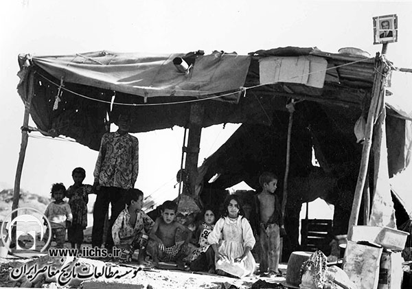 زندگی اجتماعی خانواده‌های آلونک‌نشین و حلبی‌آبادهای جنوب تهران (شهباز جنوبی) در اواخر دوره پهلوی