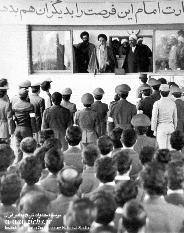 امام خمینی در روزهای اقامت در مدرسه علوی تهران