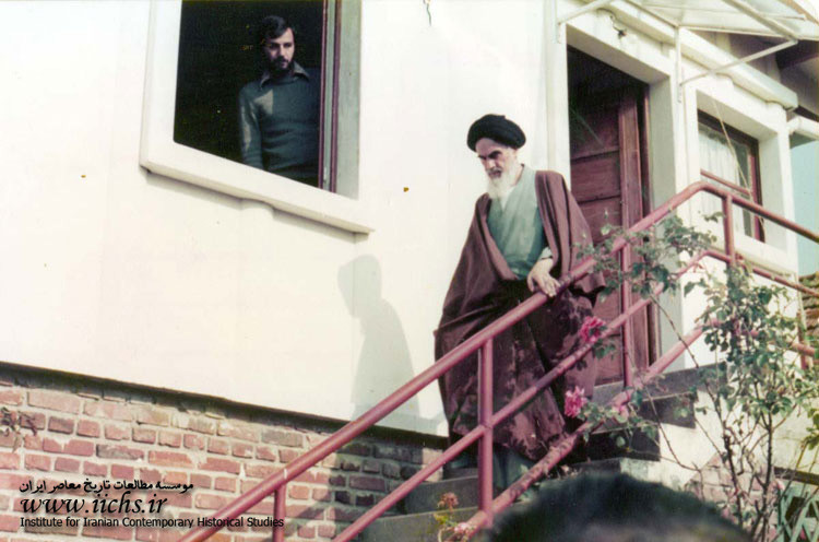 روزهای اقامت امام خمینی در نوفل لوشاتو در آیینه تصاویر