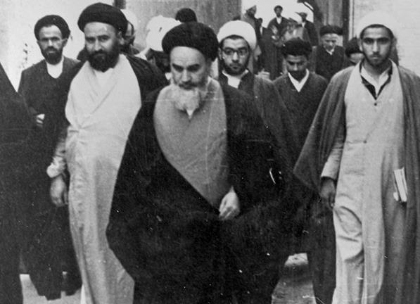 شرح مفاسد و خیانتهای شاه و نخست وزیر