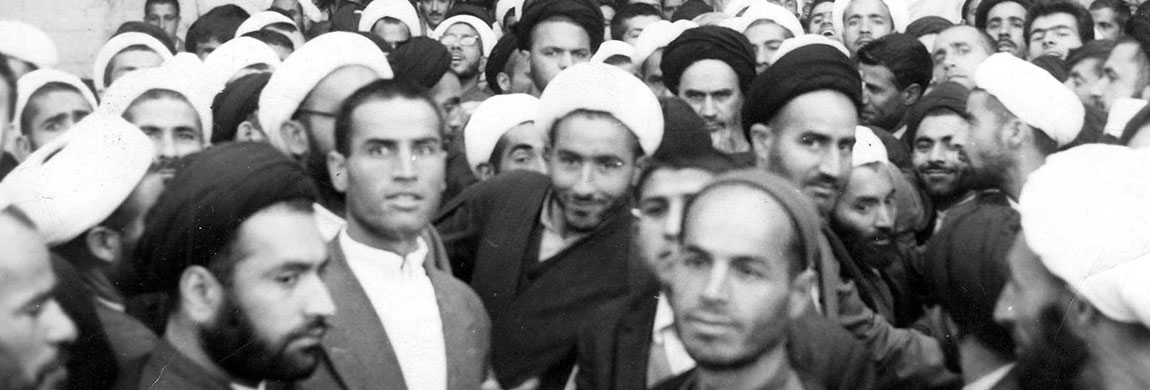 بازگشت امام خمینی به قم پس از یک سال حبس و حصر در آیینه تصاویر(3)  <img src="/images/picture_icon.png" width="16" height="16" border="0" align="top">