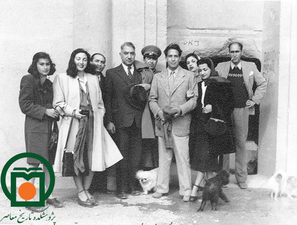 بازدید اشرف پهلوی و همسرش احمد شفیق از تخت جمشید