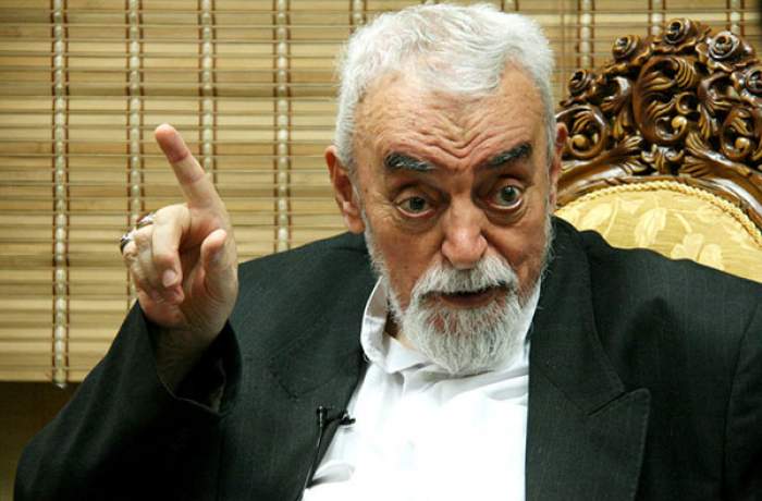 با بیانات امام، به گذشته خود برگشتیم و آن را بررسی کردیم