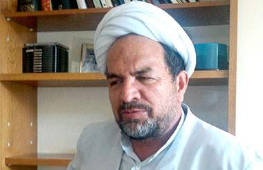 حیرت می‌کردیم که چگونه در زندان افغانستان، سی سال دوام آورده است!