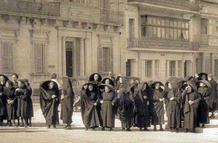 روزگاری که زنان اروپايی چادری بودند