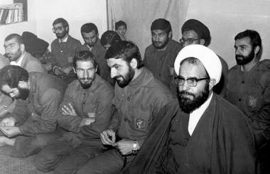 در برابر آزارها، هرگز گلایه‌ای از او شنیده نشد