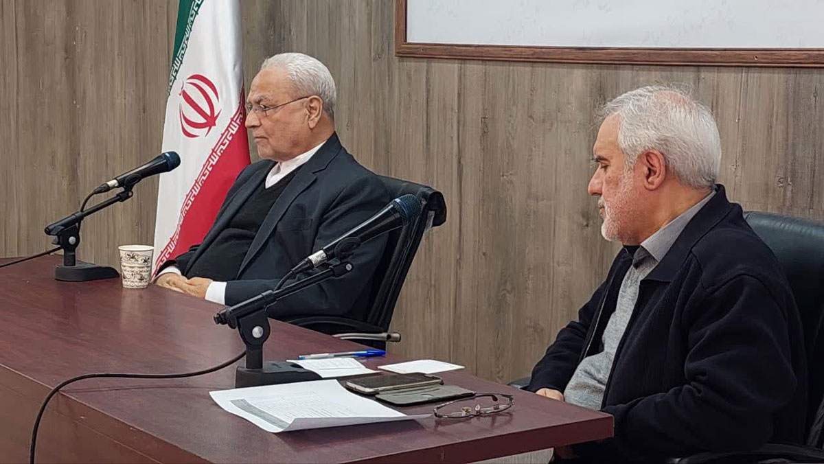 منوچهر محمدی در همایش ملی «کاپیتولاسیون؛ رابطه خدایگان و برده»