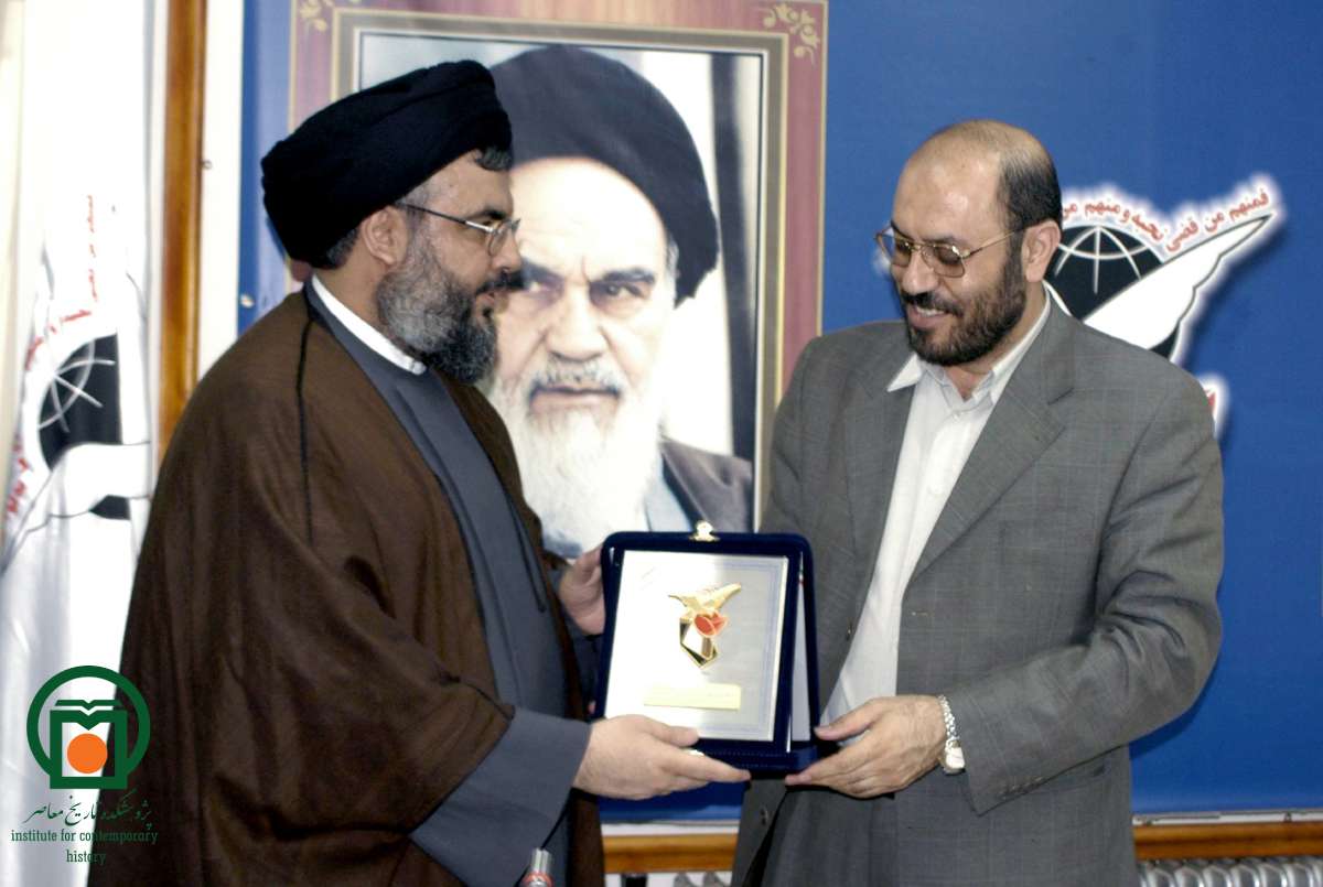 شهید سیدحسن نصرالله و حسین دهقان