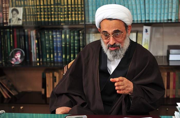 سکوتِ پُرصلابت طالقانی و دفاعیات قاطع شیبانی، به دادگاه جذابیت داده بود سکوتِ پُرصلابت طالقانی و دفاعیات قاطع شیبانی، به دادگاه جذابیت داده بود