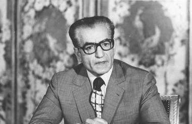 ترفندی نافرجام برای نجات مُلکی که از کف مَلک رفته بود