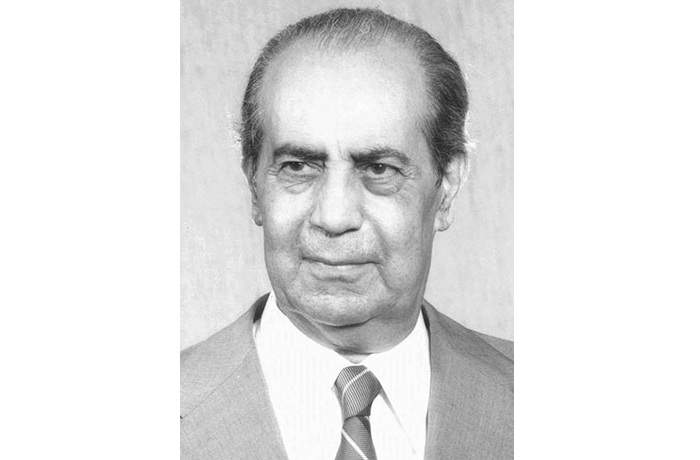 سرتیپی که نام شاه را از دعای صبح‌گاه و شام‌گاه حذف کرد!