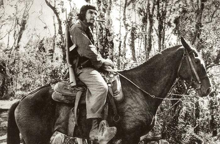 پزشکی که به صدور انقلاب معتقد بود