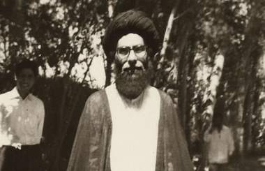 او دعای باران را با افشاگری علیه شاه درهم آمیخت! او دعای باران را با افشاگری علیه شاه درهم آمیخت!