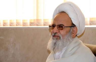 در بسیاری از علوم، به مددِ مطالعه شخصی تبحّر یافت